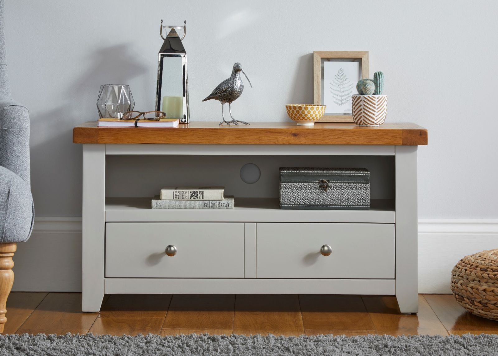 Cheshire Grey Painted 95cm Wide TV Unit with Drawer - SUMMER SALE Cheshire Grey Painted 95cm Wide TV Unit with Drawer - SUMMER SALE