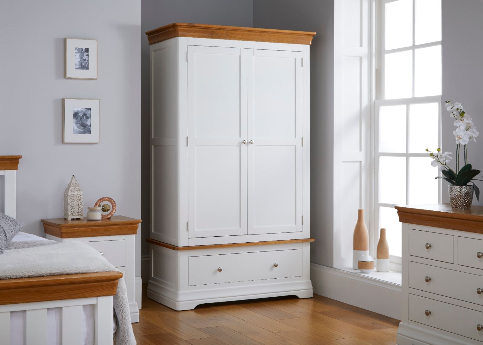 Farmhouse White Painted 2 Door Double Wardrobe with Drawer - £50 OFF FLASH SALE Farmhouse White Painted 2 Door Double Wardrobe with Drawer - £50 OFF FLASH SALE